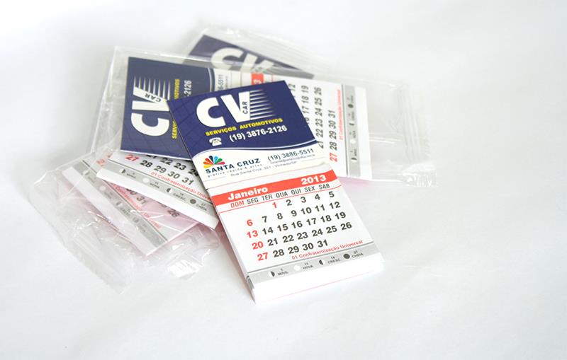 íma de geladeira com calendário